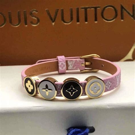กําไล louis vuitton ผู้หญิง